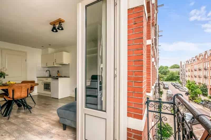 Appartement Amsterdam Oost 27m2 Frans Balkon Nabij Dappermarkt
