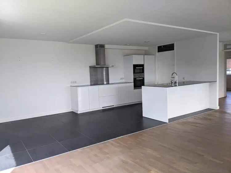 Appartement Te Huur in 75, Lichtstraat, Eindhoven, Noord-Brabant