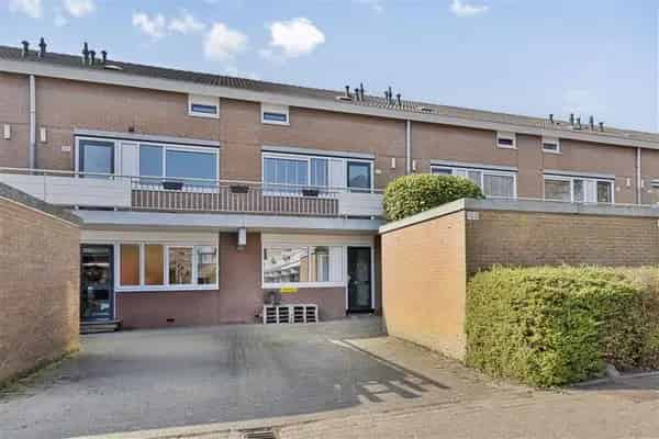 Appartement Grote Waal Hoorn: Instapklaar 2-kamer appartement met tuin en parkeerplaats