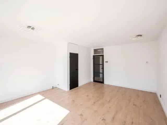 Huis te huur Lelystad 5 slaapkamers diepe tuin dakterras