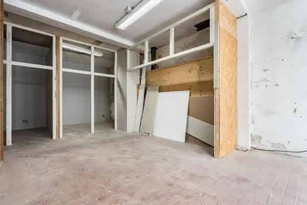 Wonen en Werken in Zwolle Centrum: Unieke Winkel met 2 Appartementen