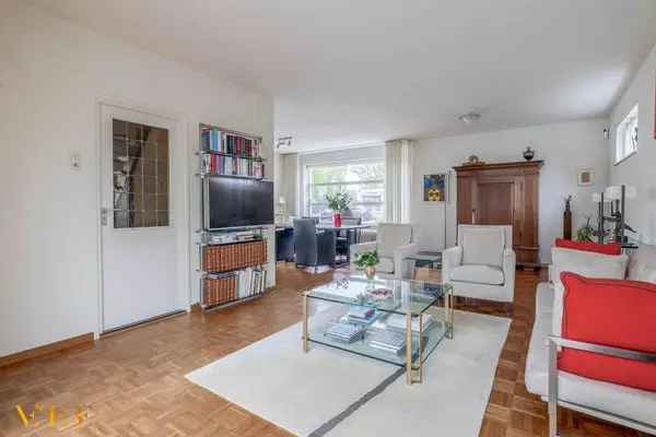 Vrijstaande woning Beesel 1543m² tuin 2 badkamers
