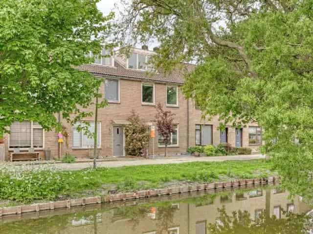 5 Slaapkamers Ruime Tussenwoning Oranjewijk Leiderdorp