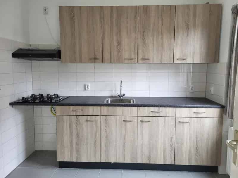Hoekwoning te moderniseren 3 slaapkamers 2 bergingen
