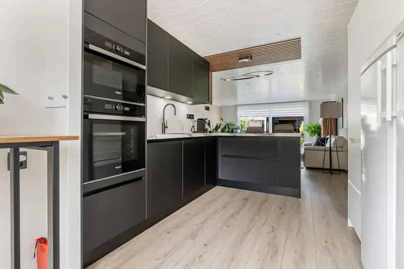 Moderne 5 Slaapkamers Huis te Koop Almere Literatuurwijk