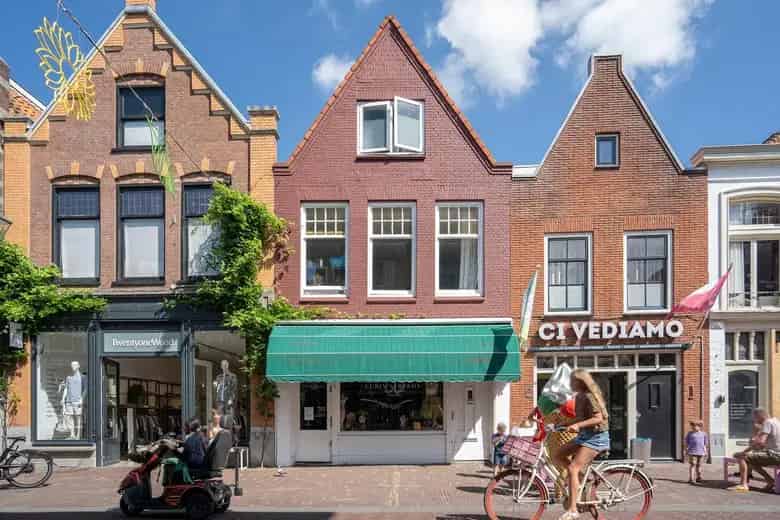 269 m2 Winkelruimte te Koop Alkmaar Centrum - Beleggingspand