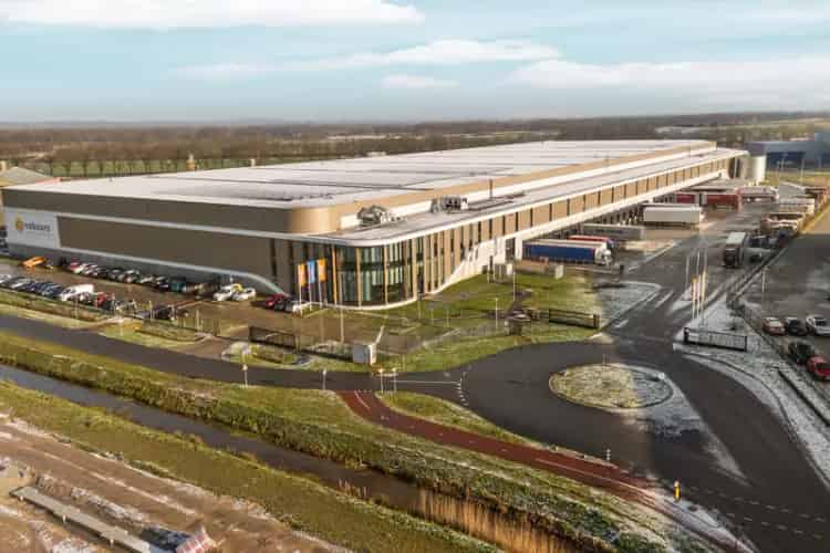 Bedrijfshal te Huur Haps 4500m2 A73 Logistiek