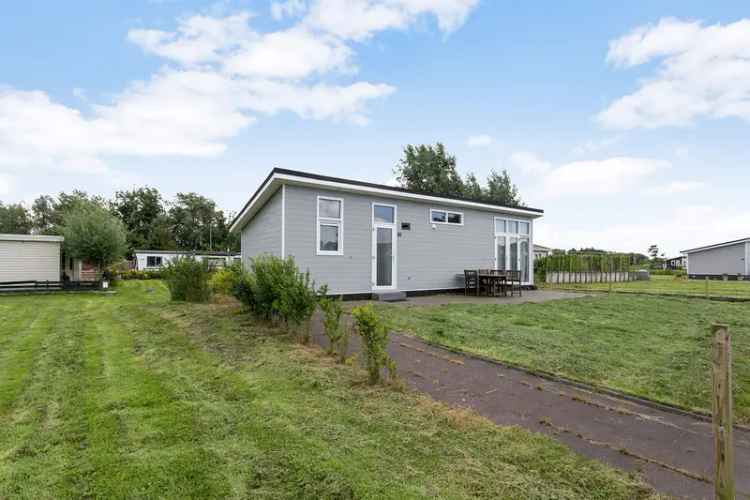 Bungalow Te Koop in Nieuwerkerk aan den IJssel, Zuid-Holland