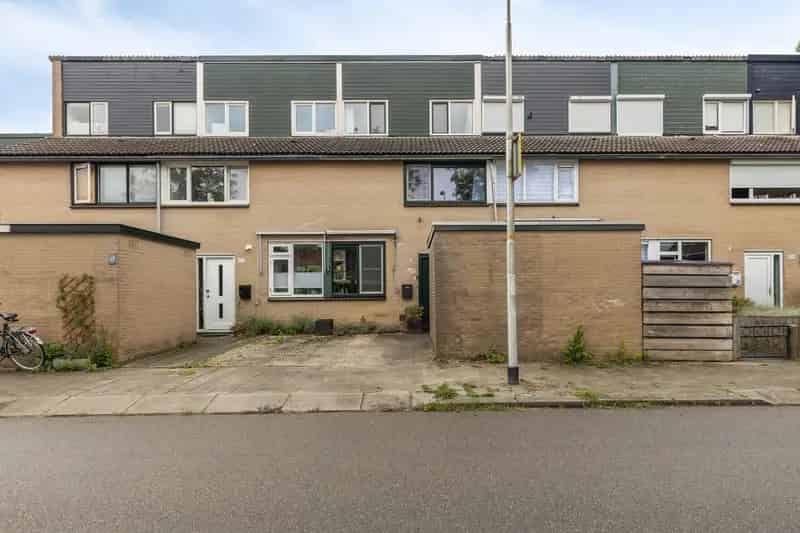 Huis te koop Zutphen: 3 slaapkamers, tuin, nabij IJssel
