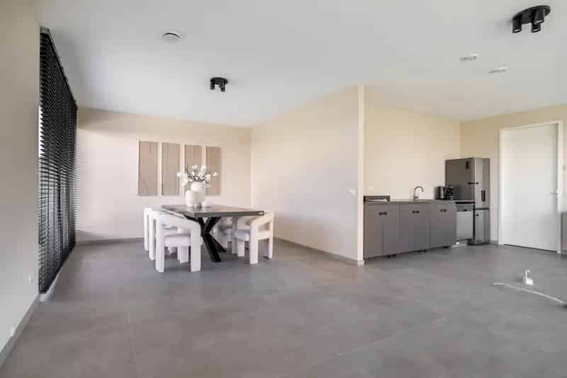 Vrijstaande Villa Heerlen A++ Energielabel Ruime Tuin 3 Slaapkamers
