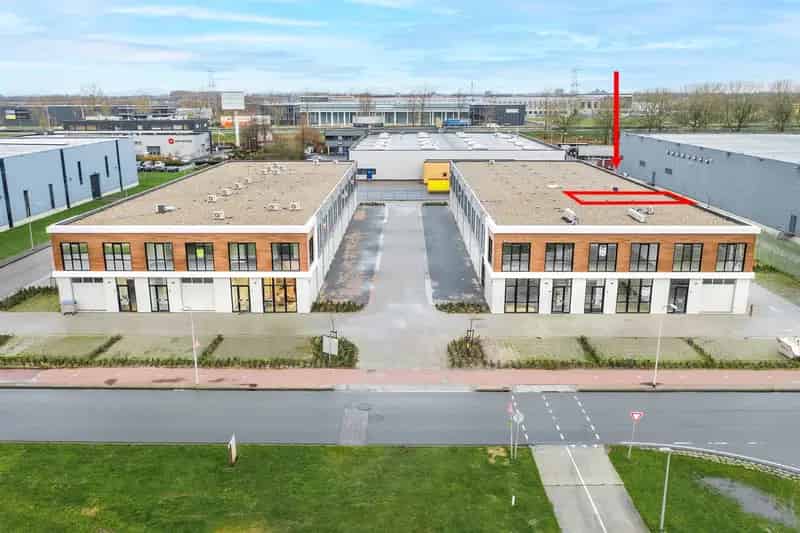 Bedrijfshal te Huur Lelystad A6 104m2