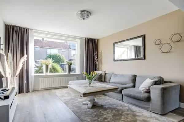 Instapklare 3 Slaapkamers Tussenwoning Blokker