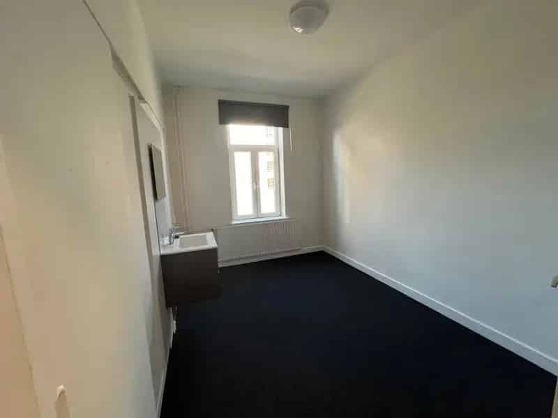 Kamer 5 Sittard Odasingel: Studenten Kamer in Modern Herenhuis