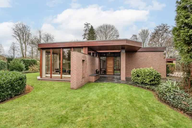 Royale Vrijstaande Bungalow 5 Slaapkamers Zaltbommel