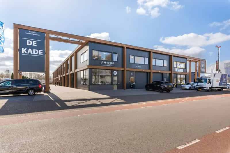 Bedrijfshal Deventer 170m² te koop: Moderne unit met kantoor