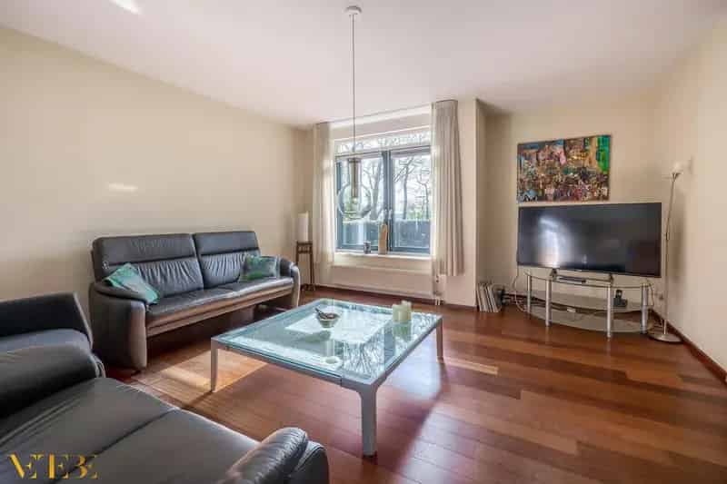 Luxe gelijkvloers appartement Tegelen met Maas uitzicht