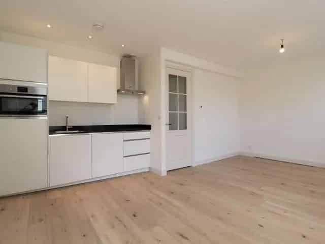 3 Kamer Appartement De Pijp 61m2 Balkon