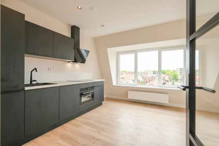 3 Kamer Appartement Energielabel A Volledig Gerenoveerd