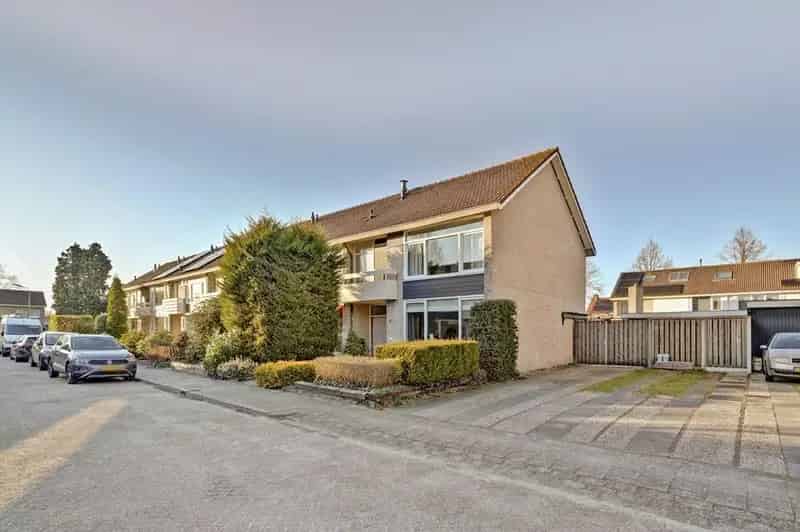Hoekwoning Moergestel Dubbele Garage Grote Tuin 5 Slaapkamers