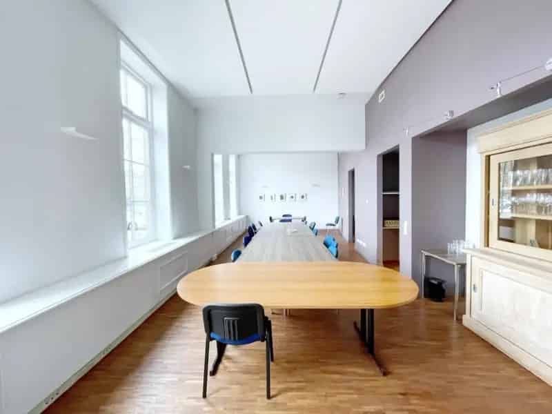 Kantoorruimte Oegstgeest: Modern en Monumentaal
