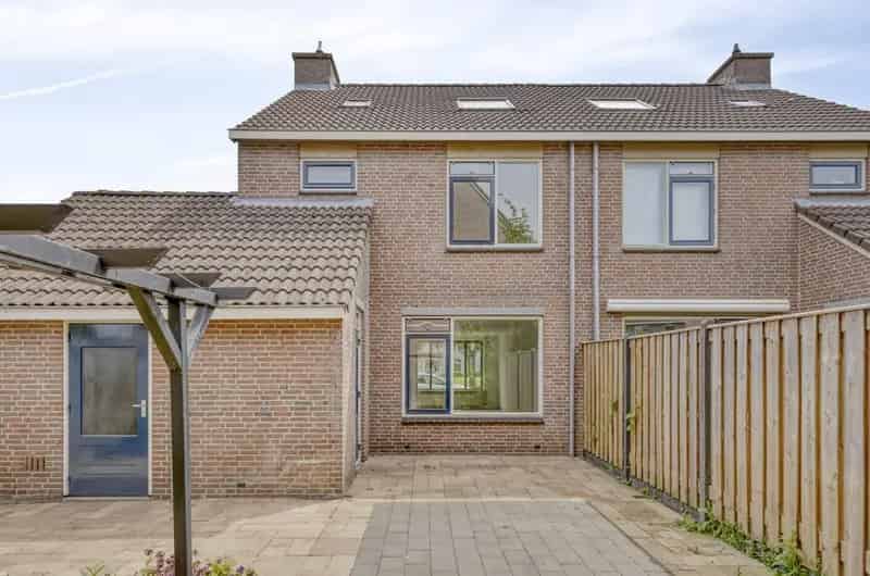 Appartement Helmond: Modern 4-kamer appartement met balkon