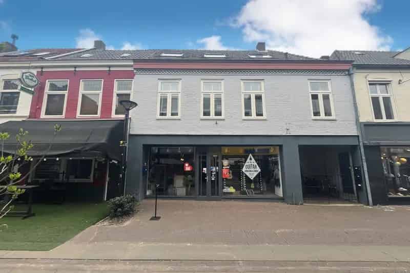 Winkel te Huur Oss Centrum 100m² Magazijn
