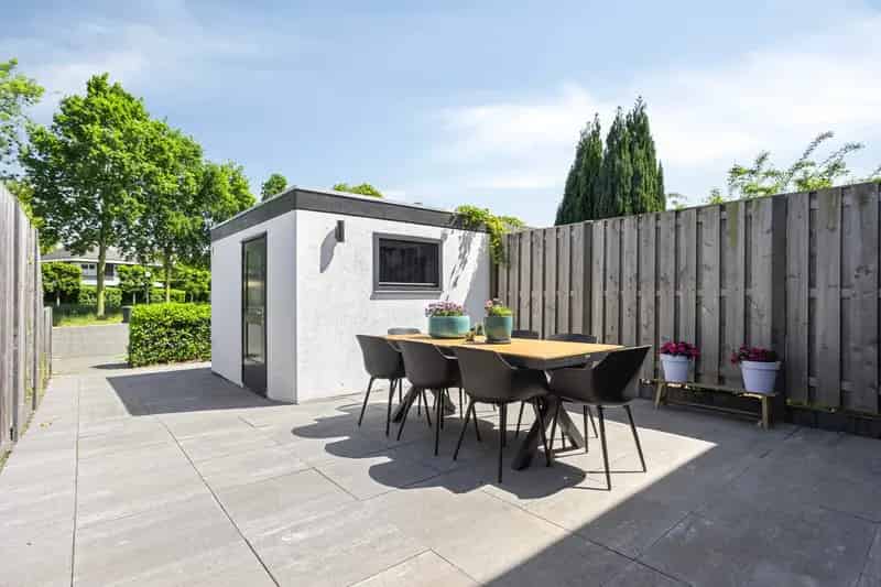 Eengezinswoning Amersfoort: 3 slaapkamers, moderne keuken, 2 tuinen