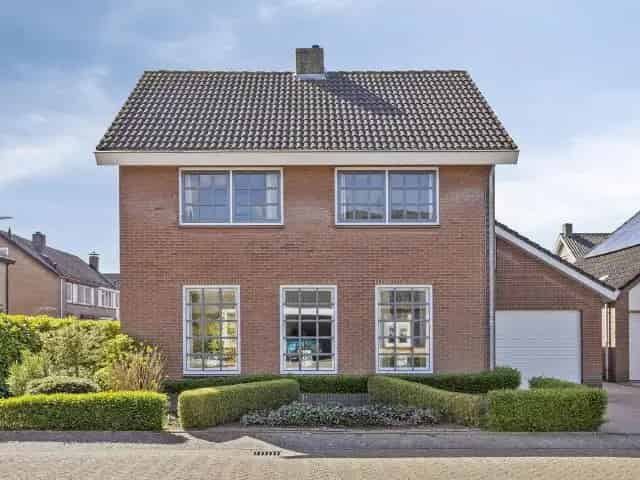 Vrijstaande woning 5 slaapkamers Hulst