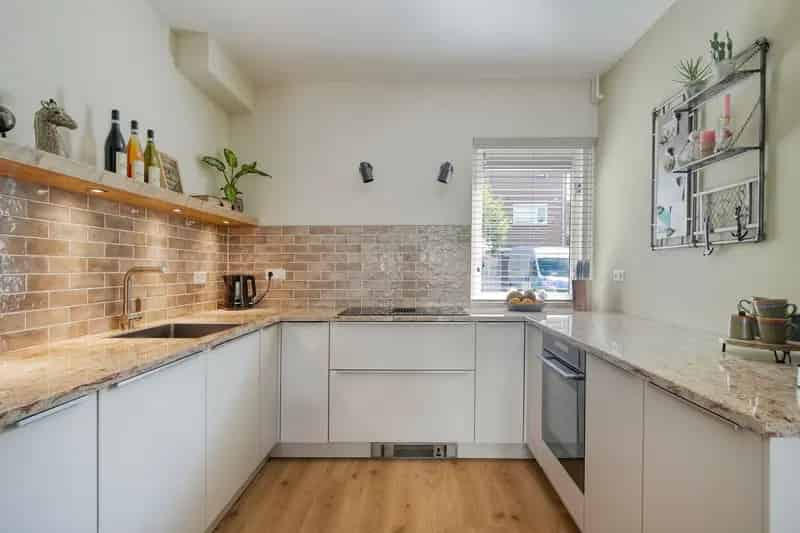 6 Kamer Eengezinswoning Zoetermeer 131m2 Tuin Airco Zonnepanelen