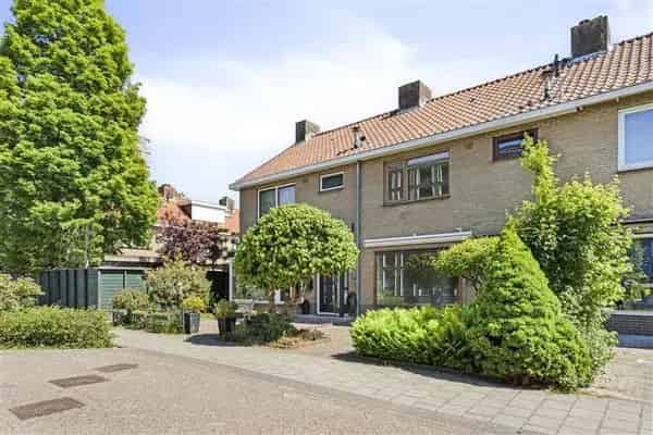 Eengezinswoning Purmerend  3 slaapkamers Tuin Dakkapel