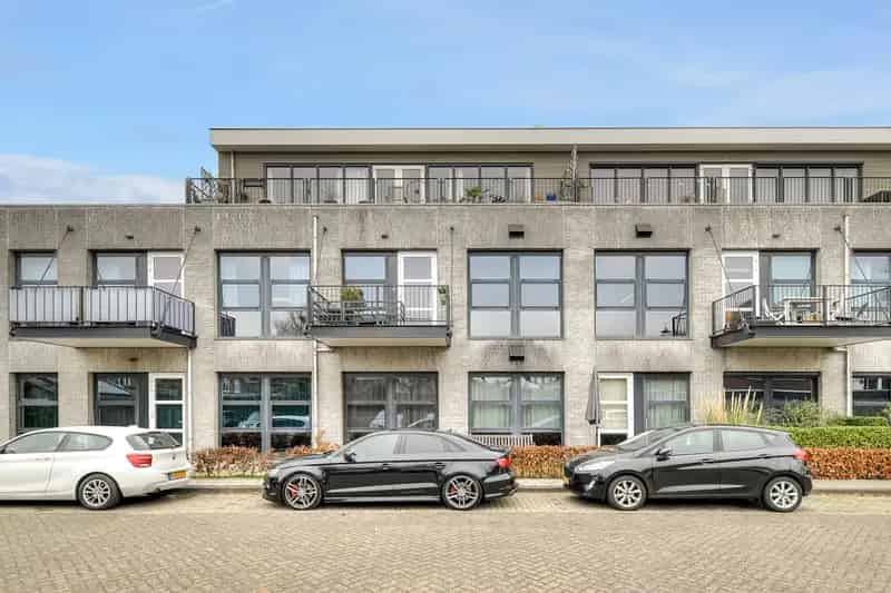 3 Kamerappartement Breda  Ruim Balkon Parkeerplaats