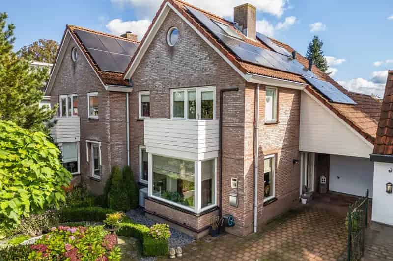 Ruime Familie Woning te Maartensdijk 3 Slaapkamers Grote Tuin
