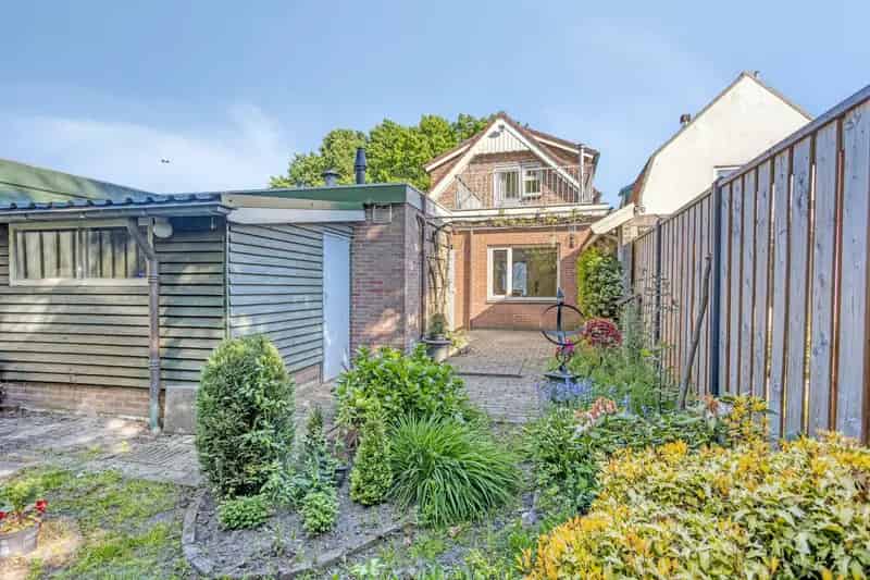 Huis te koop Vijfhuizenweg Etten Leur 3 slaapkamers 10 zonnepanelen