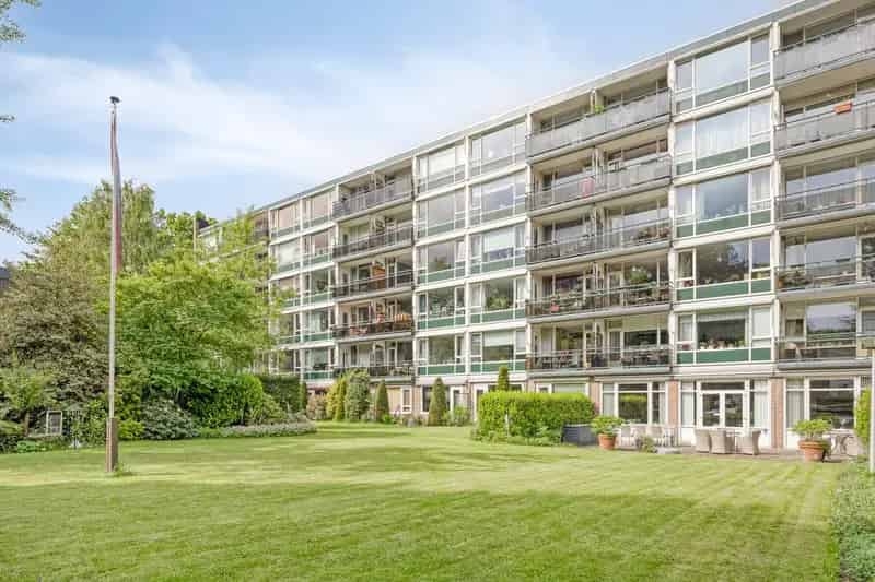 Gelijkvloers Appartement Ede Nabij Station en Bos