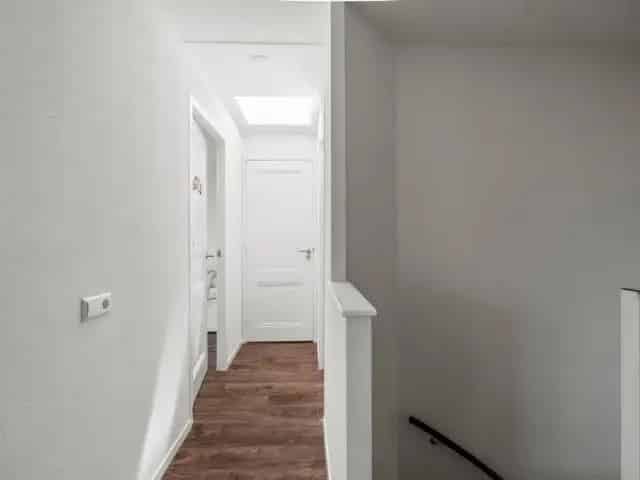Ruim herenhuis 6 slaapkamers Noordwijk nabij strand