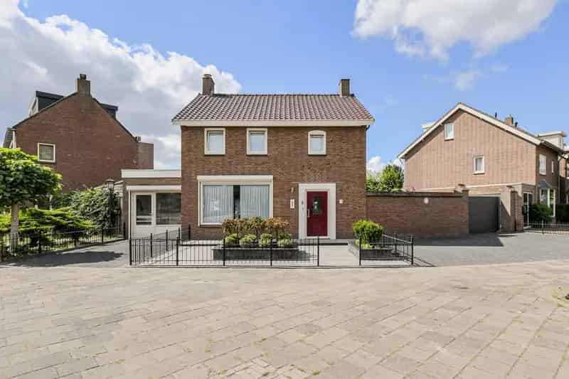 Huis te koop: Prins Hendriklaan 18 4905 BE Oosterhout (NB) | Funda