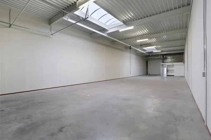Bedrijfshal te Huur Landgraaf 350m²