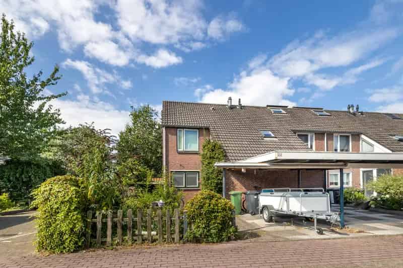 Ruime Hoekwoning Leidschendam - 3 slaapkamers - Zonnige tuin - Energielabel B