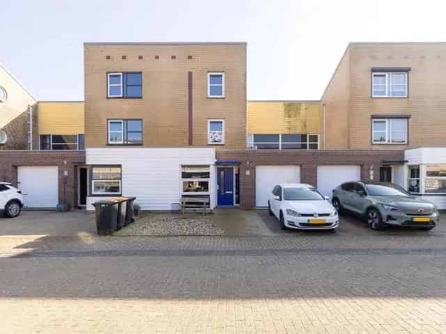 Twee Onder Een Kapwoning Hoorn Ruime Benedenverdieping Vier Slaapkamers