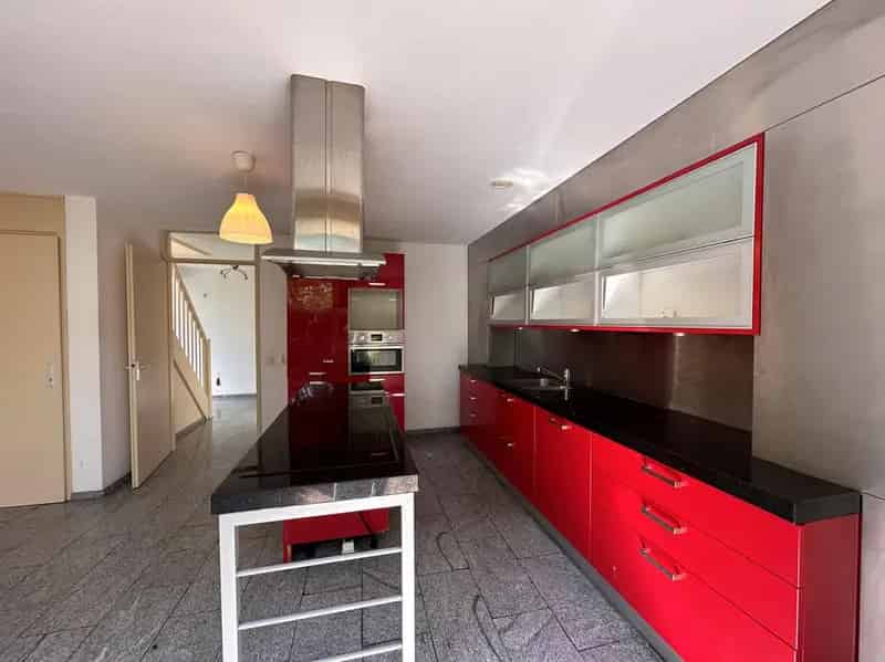 Hoekwoning Berkel en Rodenrijs: Ruime woning met tuin en dakterras