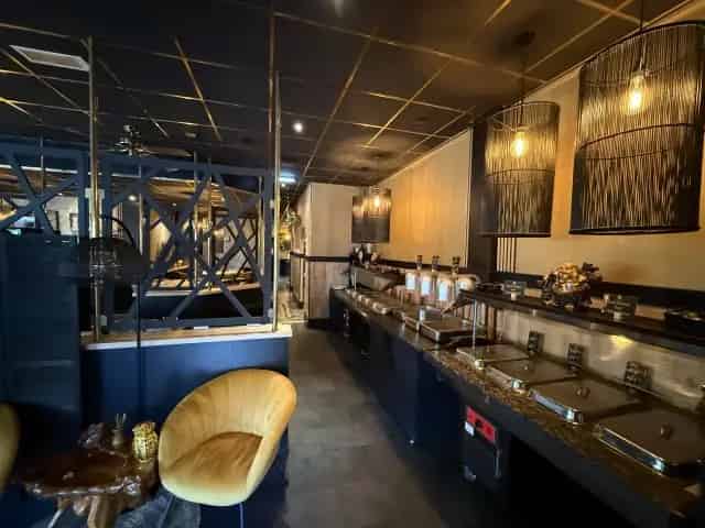 Rose Garden Middelharnis: Restaurant met Oosterse keuken