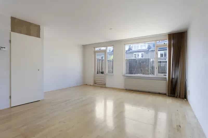 Hoekwoning te renoveren Waardhuizen 105m2