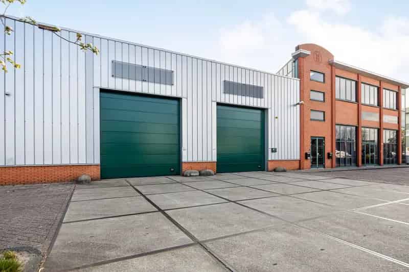 Bedrijfshal te Huur Rotterdam Noordwest 335m2