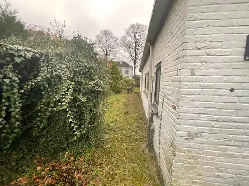 Vrijstaande woning Angeren 190m3 Tuin Schuur Renovatieproject