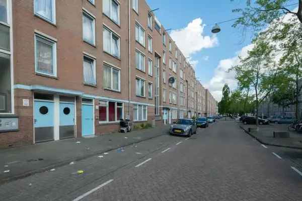 Rustige woning nabij Nelson Mandelapark Amsterdam Zuidoost