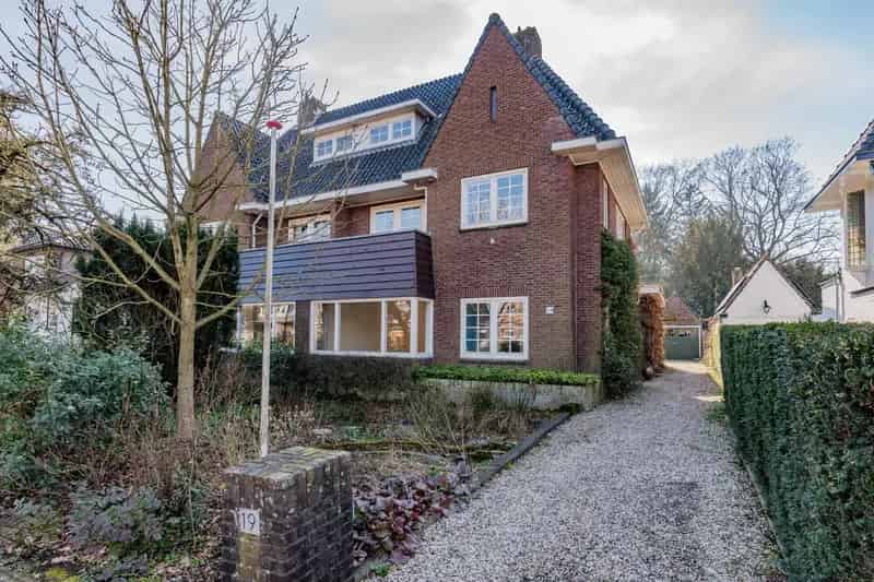 Huis te koop De Bilt 6 slaapkamers  Tuin Garage