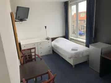 Hotelkamer te Huur Single of Double