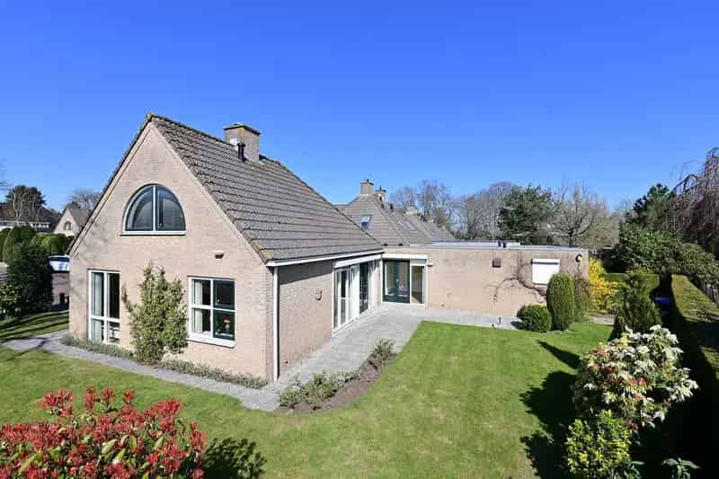 Huis te koop: Dr. Willem Dreeslaan 15 1272 DB Huizen | Funda