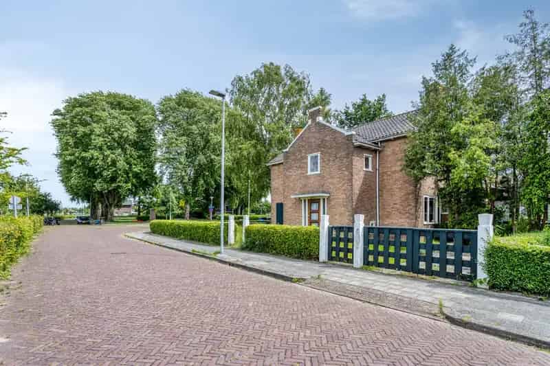 Vrijstaande woning Hoogkerk aan het water
