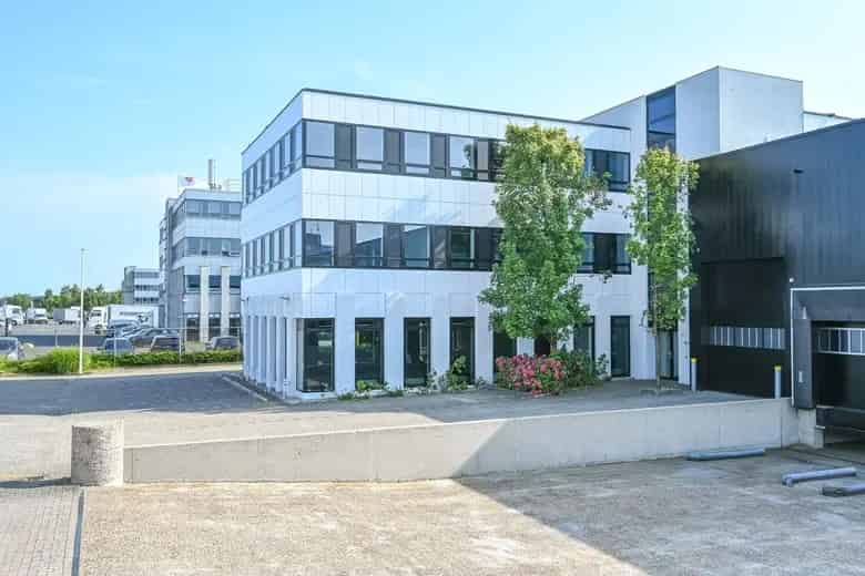 240-280 m2 Kantoorruimte te Huur Schiphol